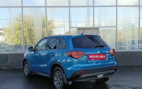 Suzuki Vitara II рестайлинг, 2021 год, 2 499 000 рублей, 8 фотография