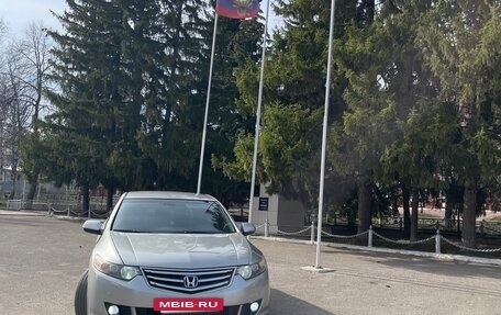 Honda Accord VIII рестайлинг, 2008 год, 850 000 рублей, 18 фотография