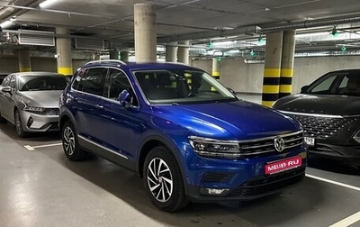 Volkswagen Tiguan II, 2018 год, 2 590 000 рублей, 1 фотография