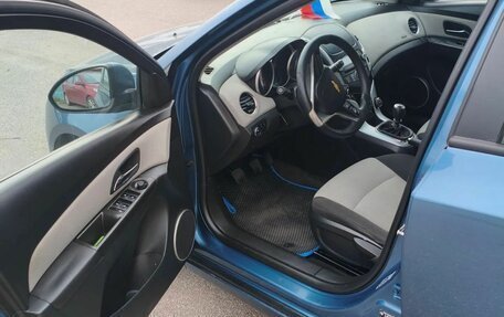 Chevrolet Cruze II, 2013 год, 590 000 рублей, 6 фотография