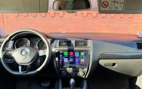 Volkswagen Jetta VI, 2016 год, 900 000 рублей, 10 фотография