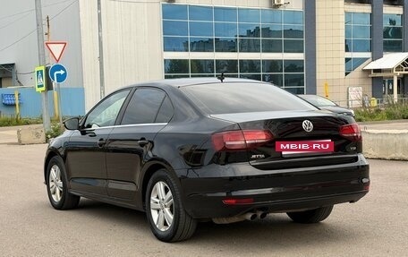 Volkswagen Jetta VI, 2016 год, 900 000 рублей, 5 фотография