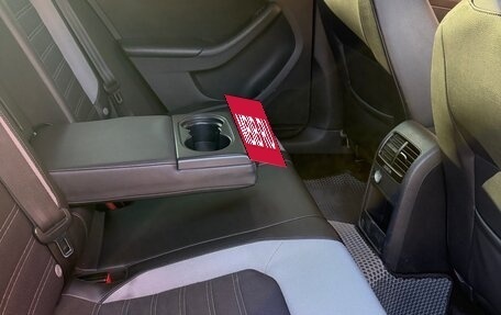 Volkswagen Jetta VI, 2016 год, 900 000 рублей, 12 фотография