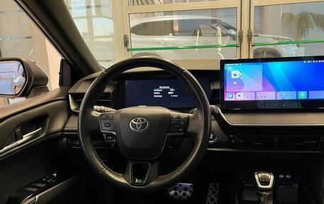 Toyota Camry, 2024 год, 3 740 000 рублей, 8 фотография