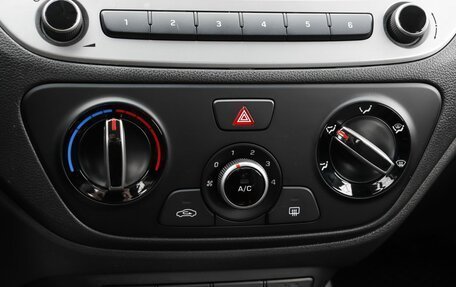 Hyundai Solaris II рестайлинг, 2019 год, 1 580 000 рублей, 15 фотография