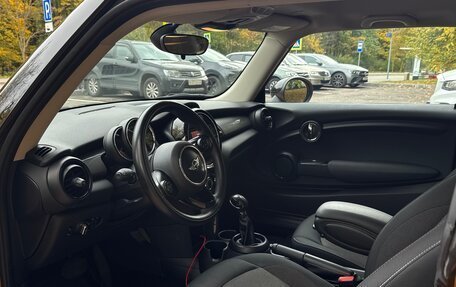 MINI Hatch, 2018 год, 1 800 000 рублей, 6 фотография
