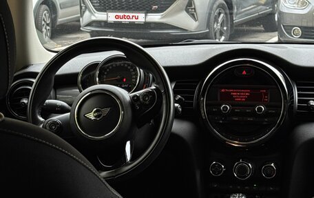 MINI Hatch, 2018 год, 1 800 000 рублей, 11 фотография