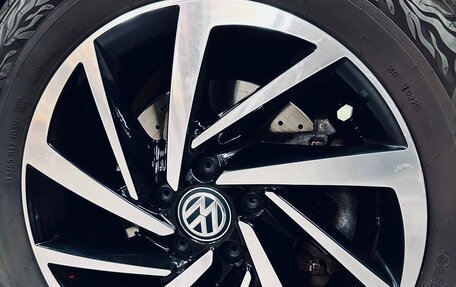 Volkswagen Tiguan II, 2018 год, 2 590 000 рублей, 7 фотография