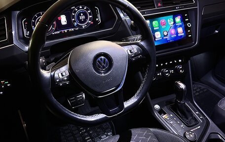 Volkswagen Tiguan II, 2018 год, 2 590 000 рублей, 2 фотография
