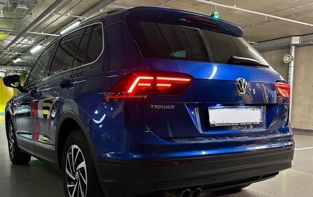 Volkswagen Tiguan II, 2018 год, 2 590 000 рублей, 6 фотография