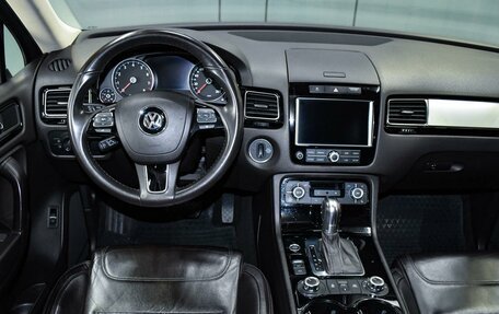 Volkswagen Touareg III, 2011 год, 3 149 000 рублей, 14 фотография