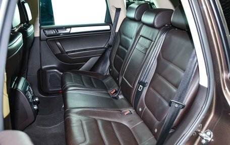 Volkswagen Touareg III, 2011 год, 3 149 000 рублей, 12 фотография