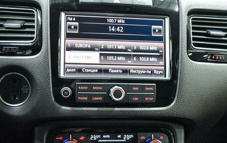 Volkswagen Touareg III, 2011 год, 3 149 000 рублей, 17 фотография