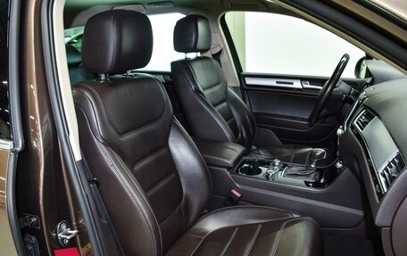 Volkswagen Touareg III, 2011 год, 3 149 000 рублей, 13 фотография