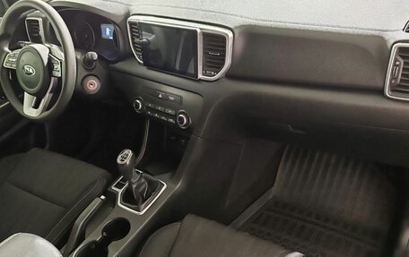 KIA Sportage IV рестайлинг, 2018 год, 1 850 000 рублей, 14 фотография