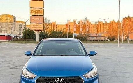 Hyundai Solaris II рестайлинг, 2017 год, 1 330 000 рублей, 1 фотография