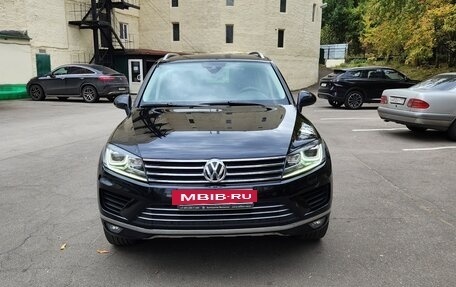 Volkswagen Touareg III, 2015 год, 3 750 000 рублей, 4 фотография