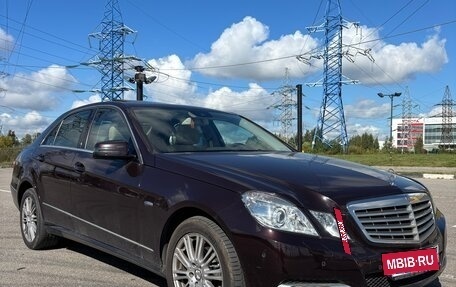 Mercedes-Benz E-Класс, 2012 год, 1 850 000 рублей, 2 фотография