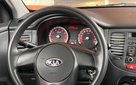 KIA Rio II, 2011 год, 770 000 рублей, 21 фотография