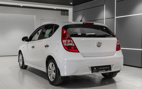 Hyundai i30 I, 2010 год, 730 000 рублей, 4 фотография
