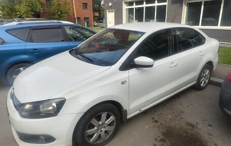 Volkswagen Polo VI (EU Market), 2015 год, 900 000 рублей, 3 фотография