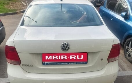 Volkswagen Polo VI (EU Market), 2015 год, 900 000 рублей, 2 фотография