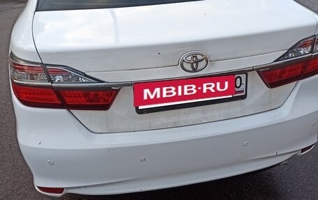 Toyota Camry, 2017 год, 1 000 000 рублей, 5 фотография