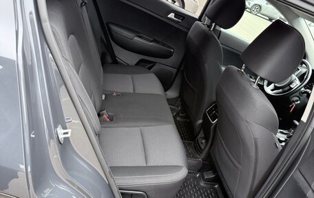 KIA Sportage IV рестайлинг, 2020 год, 2 270 000 рублей, 10 фотография