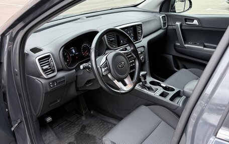 KIA Sportage IV рестайлинг, 2020 год, 2 270 000 рублей, 14 фотография