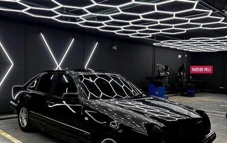 Mercedes-Benz E-Класс, 1998 год, 400 000 рублей, 2 фотография