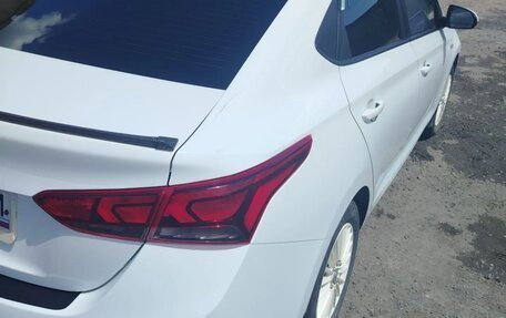 Hyundai Solaris II рестайлинг, 2018 год, 1 240 000 рублей, 3 фотография