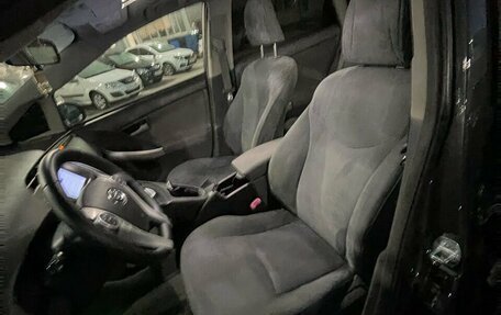 Toyota Prius, 2011 год, 1 015 000 рублей, 6 фотография