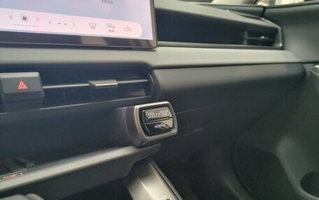 Toyota RAV4, 2026 год, 4 200 000 рублей, 24 фотография