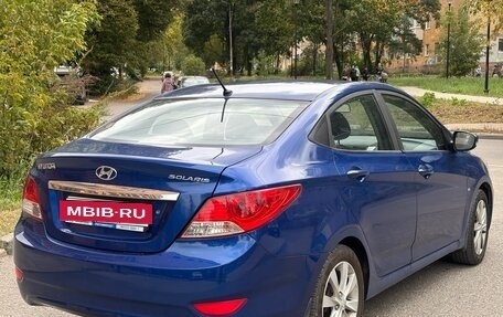 Hyundai Solaris II рестайлинг, 2011 год, 650 000 рублей, 4 фотография