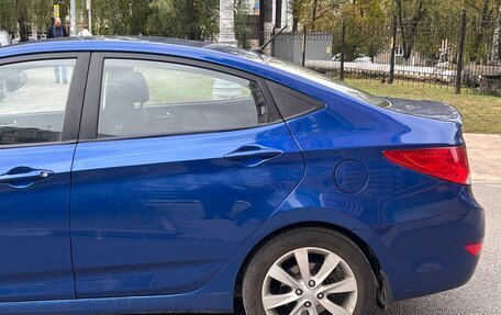Hyundai Solaris II рестайлинг, 2011 год, 650 000 рублей, 8 фотография