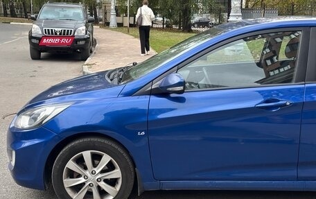 Hyundai Solaris II рестайлинг, 2011 год, 650 000 рублей, 9 фотография