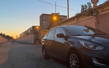 Hyundai Solaris II рестайлинг, 2013 год, 850 000 рублей, 17 фотография