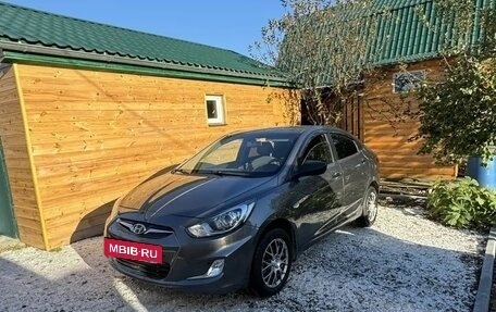 Hyundai Solaris II рестайлинг, 2013 год, 850 000 рублей, 15 фотография