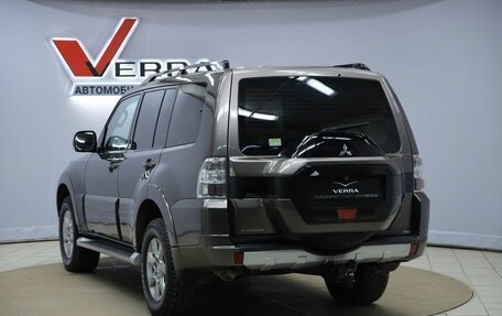 Mitsubishi Pajero IV, 2015 год, 2 250 000 рублей, 7 фотография