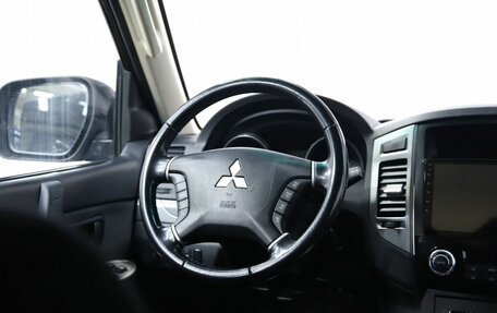 Mitsubishi Pajero IV, 2015 год, 2 250 000 рублей, 17 фотография