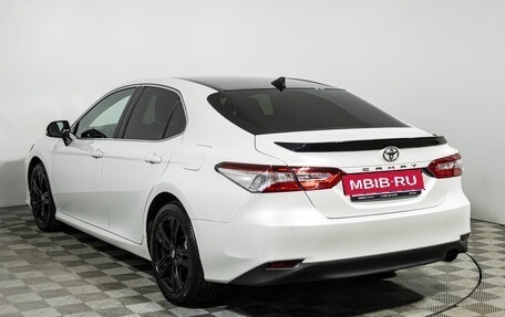 Toyota Camry, 2020 год, 2 450 000 рублей, 7 фотография
