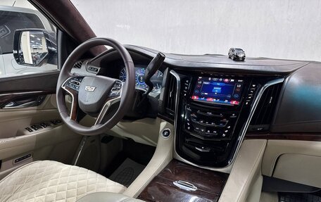 Cadillac Escalade IV, 2016 год, 3 700 000 рублей, 10 фотография