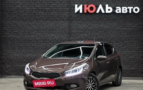 KIA cee'd III, 2013 год, 950 000 рублей, 2 фотография