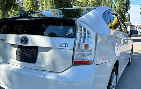 Toyota Prius, 2010 год, 730 000 рублей, 3 фотография