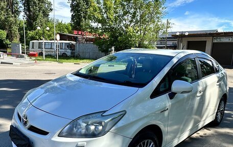 Toyota Prius, 2010 год, 730 000 рублей, 7 фотография