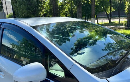 Toyota Prius, 2010 год, 730 000 рублей, 10 фотография