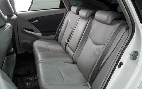 Toyota Prius, 2010 год, 730 000 рублей, 14 фотография
