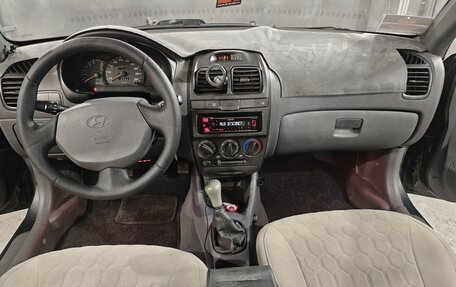 Hyundai Accent II, 2005 год, 385 000 рублей, 13 фотография