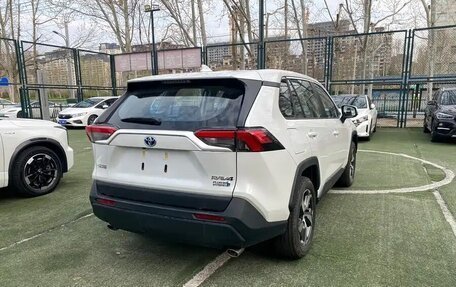 Toyota RAV4, 2024 год, 6 610 402 рублей, 4 фотография