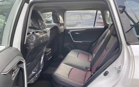 Toyota RAV4, 2024 год, 6 610 402 рублей, 10 фотография
